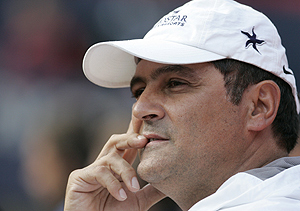 Toni Nadal cree que Rafa sacaría mejor si fuera diestro